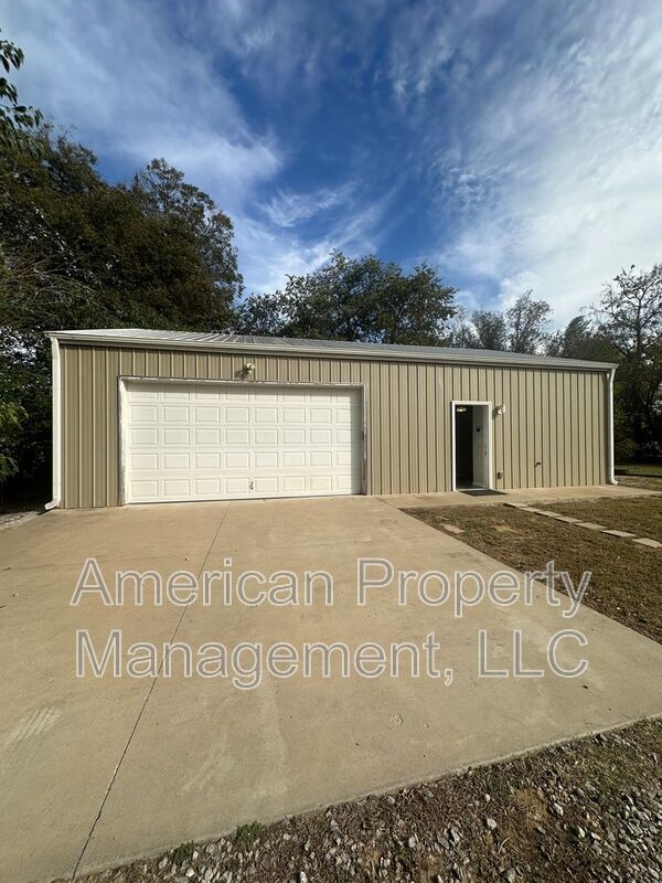 Foto principal - 611 S 51st W Ave