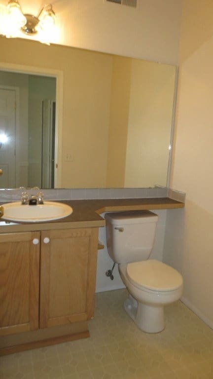 Building Photo - Silverlake Townhome