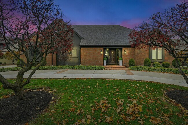 Foto del edificio - 8661 Craigston Ct