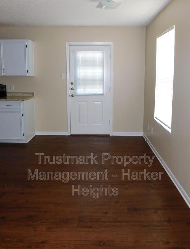 Foto del edificio - 3103 Courtney Ln