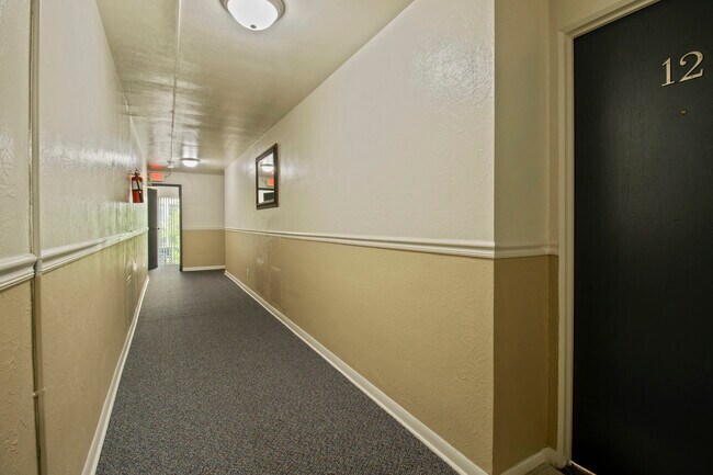 Foto del edificio - 1350 Columbine St