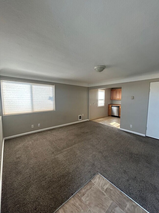Foto del edificio - PL001-1504/ 1506 NW Vine St-Zachary