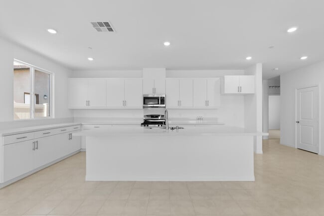 Building Photo - 79131 Sangria Ct