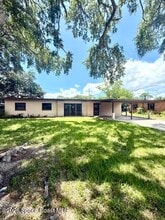 Building Photo - 3280 Alamanda Ct