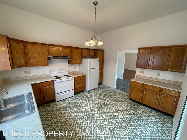 Foto del edificio - 2 br, 1 bath House - 18206 Shelbyville Road