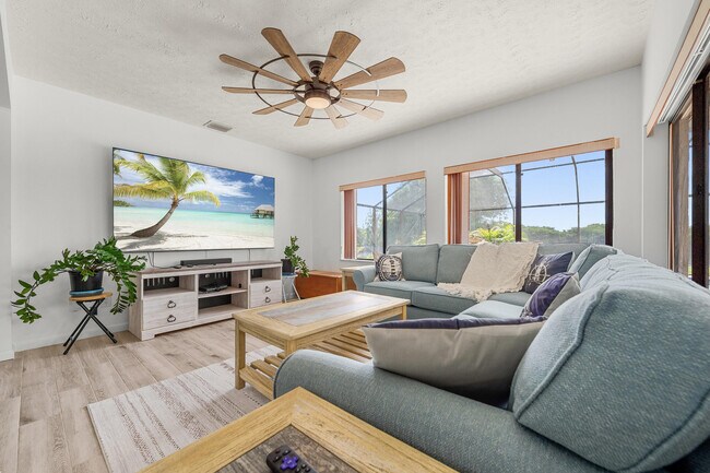 Foto del edificio - 1075 SE Coral Reef St