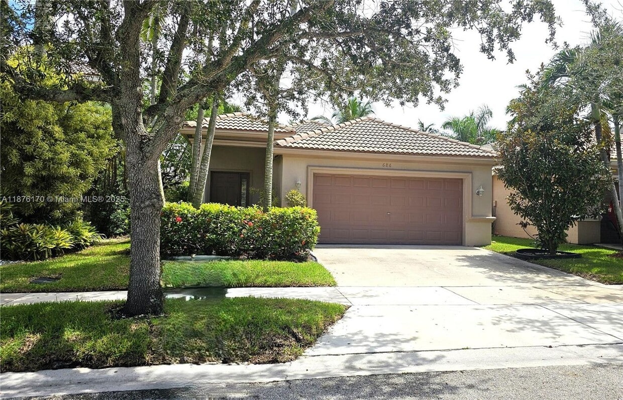 Photo - 686 CONSERVATION DR WESTON, FL 33327