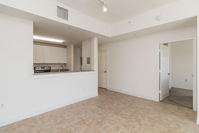 Building Photo - 1200 Town Center Dr