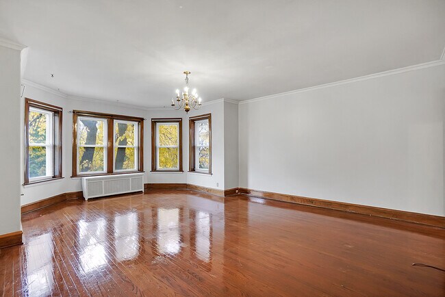 Foto del edificio - 1540 W Elmdale Ave