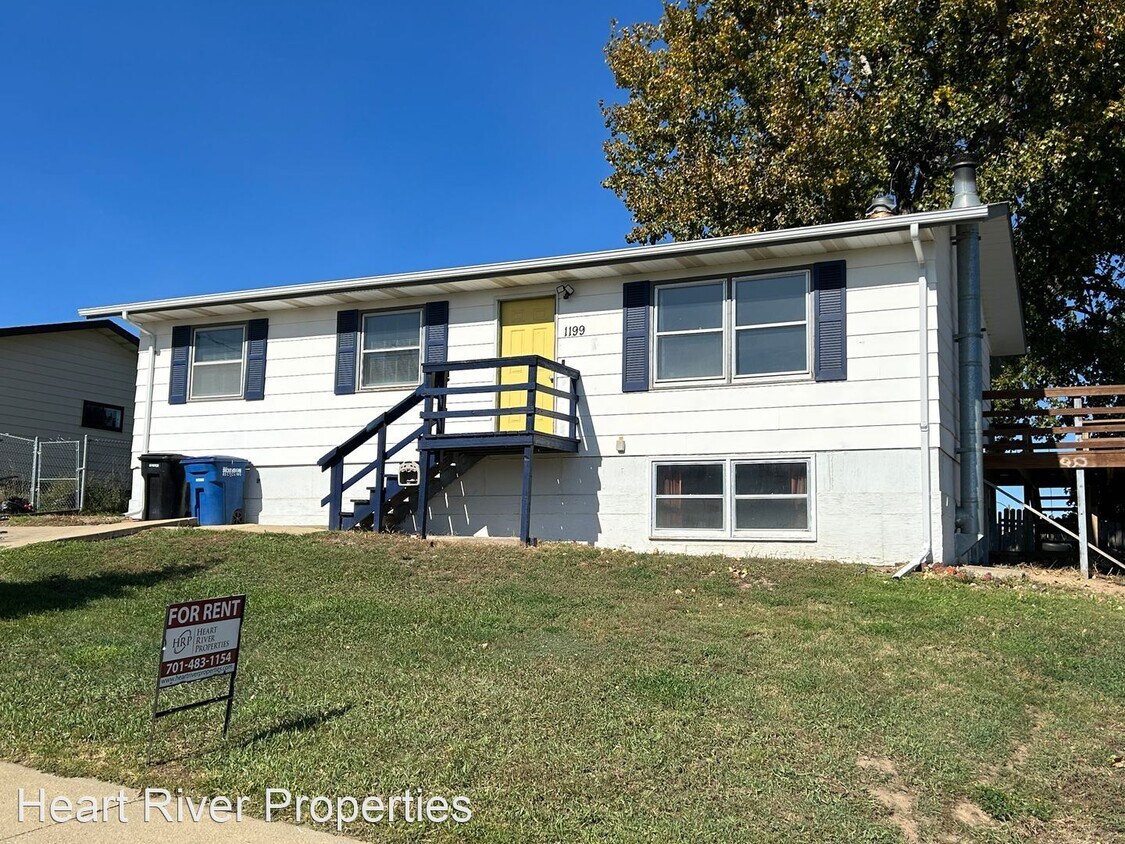3 br, 2 bath House 1199 Lincoln St House Rental in Dickinson, ND