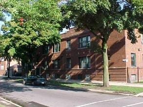  - 6154 S Rockwell St