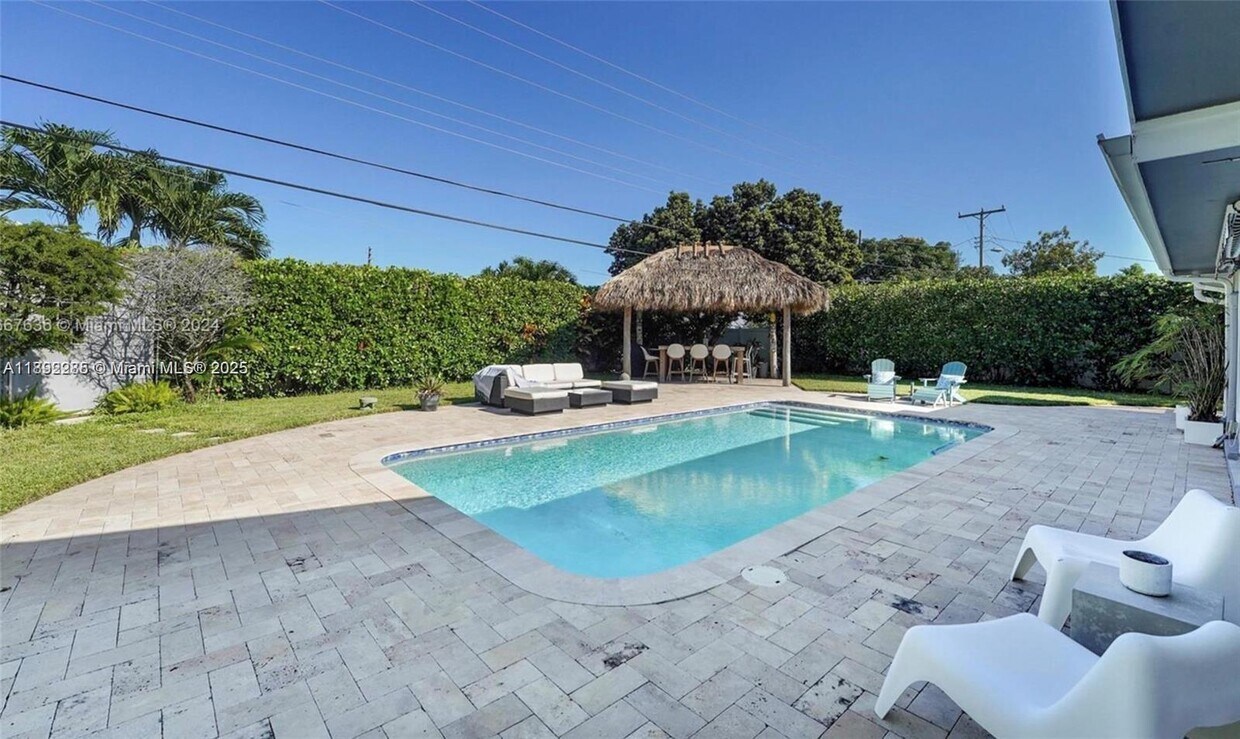 Foto principal - 640 NW 12th Ave