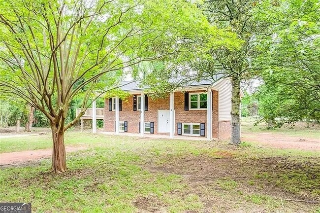 Foto del edificio - 32 Cherokee Ridge Rd