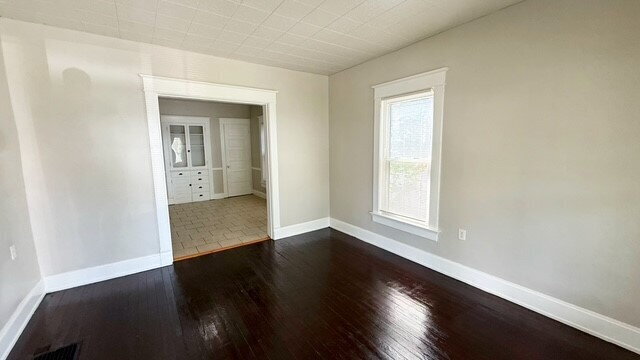 Foto del edificio - SOUTH/CENTER TWP - GORGEOUS 4 BEDROOM EARLY CENTURY HOME AVAILABLE NOW!