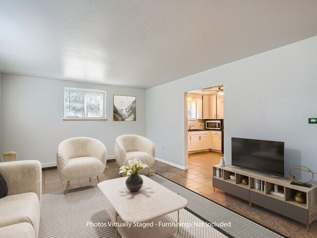 Interior Photo - 1738 Boston Street