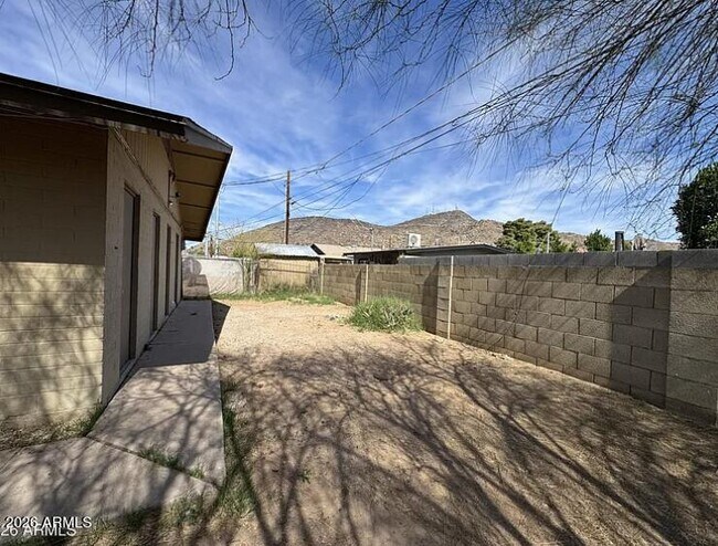Foto del edificio - 10831 N 18th Ave