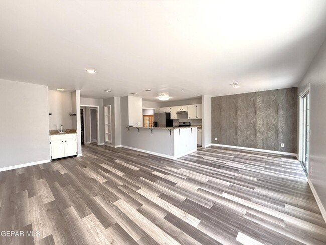 Foto del edificio - 10405 Ashwood Dr