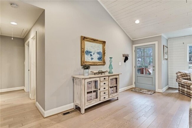 Building Photo - 5235 Lanier Ln