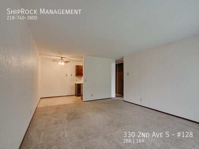 Foto del edificio - 330 2nd Ave S