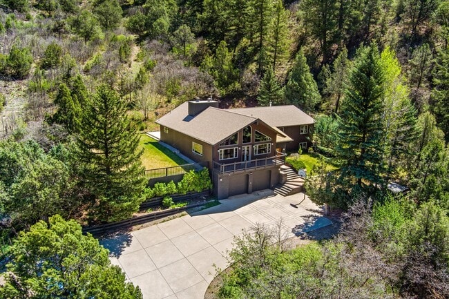 Foto del edificio - 377 Crystal Ln