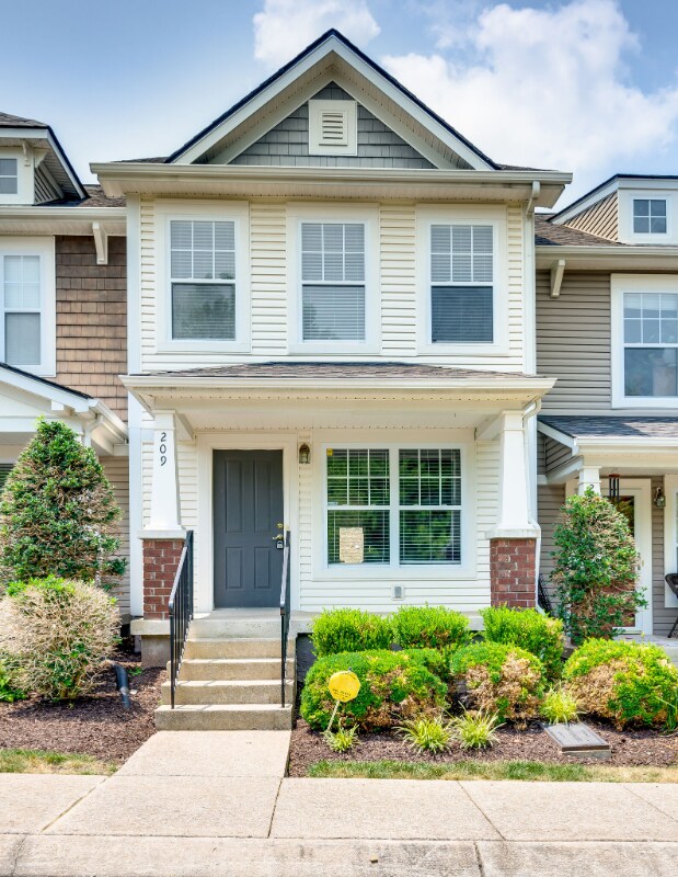 Foto del edificio - 209 Shadow Glen Dr