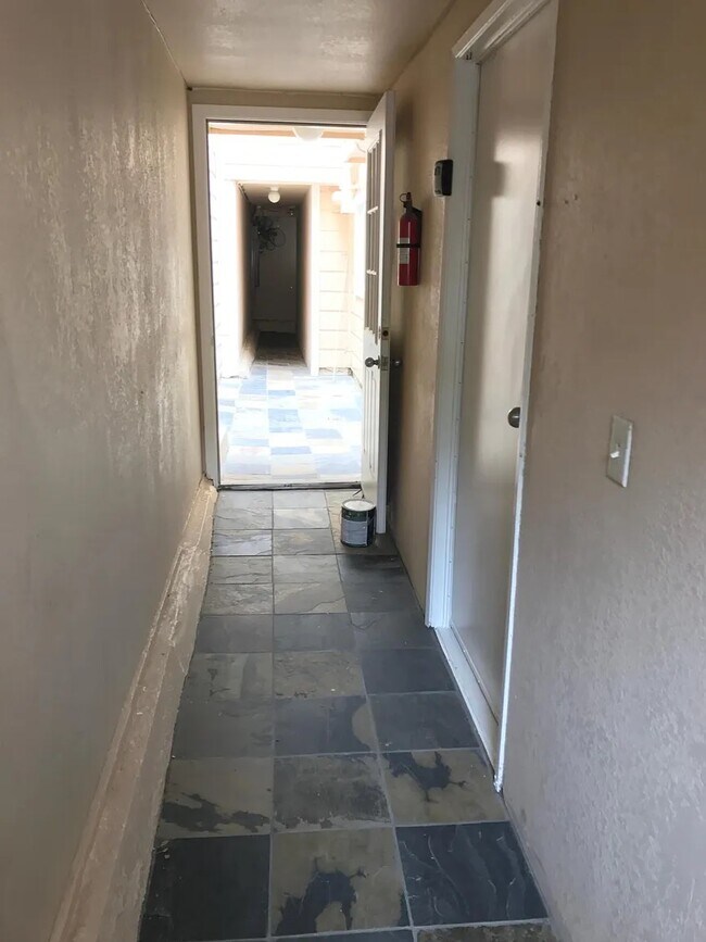 Building Photo - 2350 38th Ave