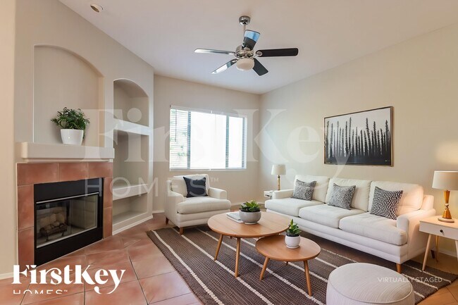 Foto del edificio - 8551 N Rolling River Dr