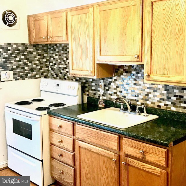Building Photo - 122 Garden Ridge Rd