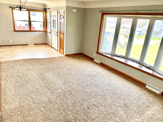 Foto del edificio - 1524 Hillside Dr NW