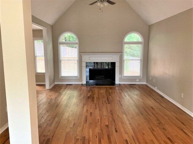 Building Photo - 4814 Rapids Cir NW
