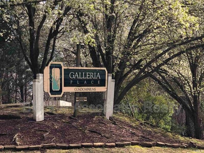 Foto del edificio - 3351 Galleria Dr