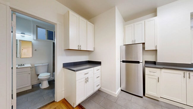 Building Photo - 422 Ellis St