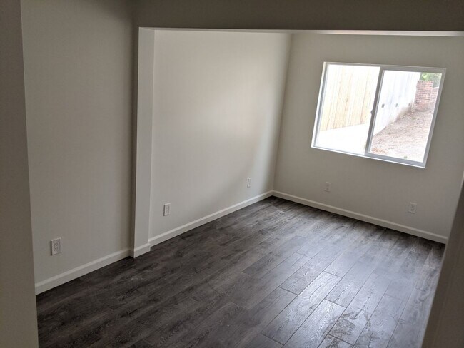 Foto del edificio - 694-696 Church St