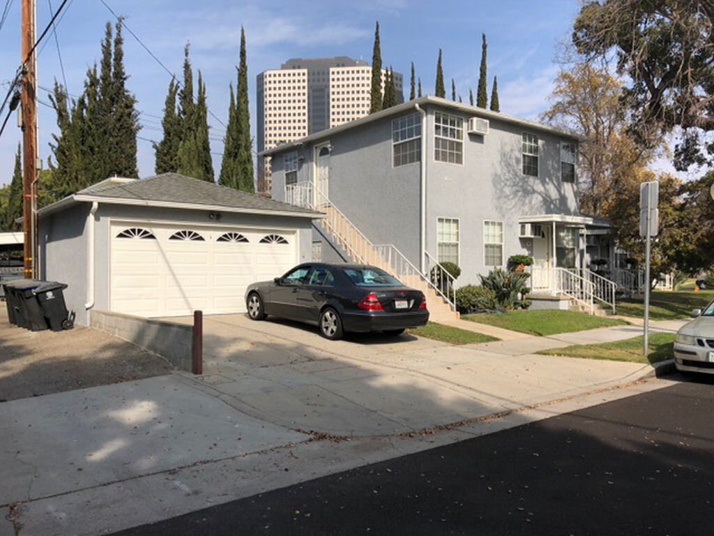 Primary Photo - 4107 McFarlane Ave