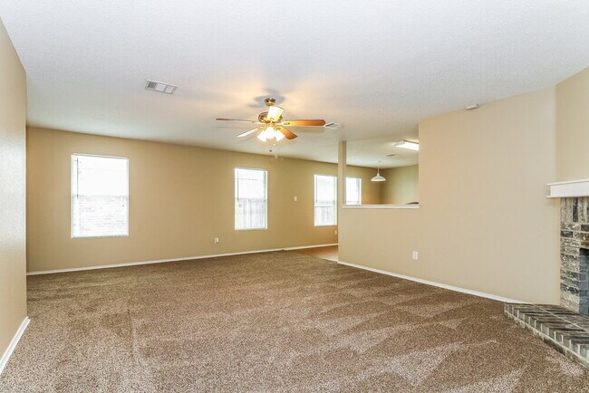Building Photo - 4113 Hunters Creek Dr
