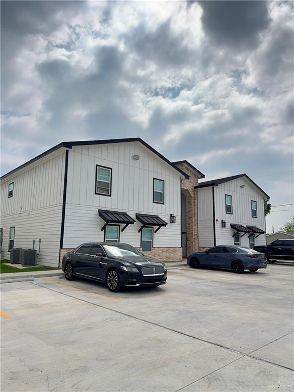 Building Photo - 7 Ragland Rd