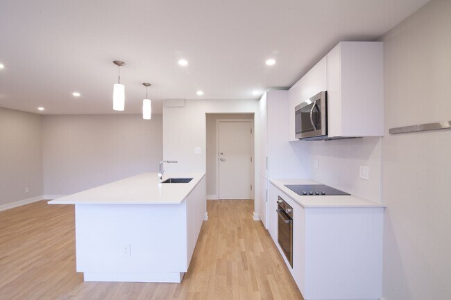 Photo du bâtiment - 1525 Av. Victoria