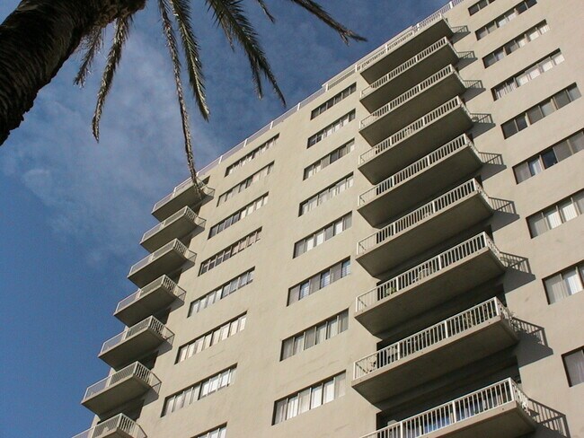 Vista al sur - Santa Monica Bay Towers