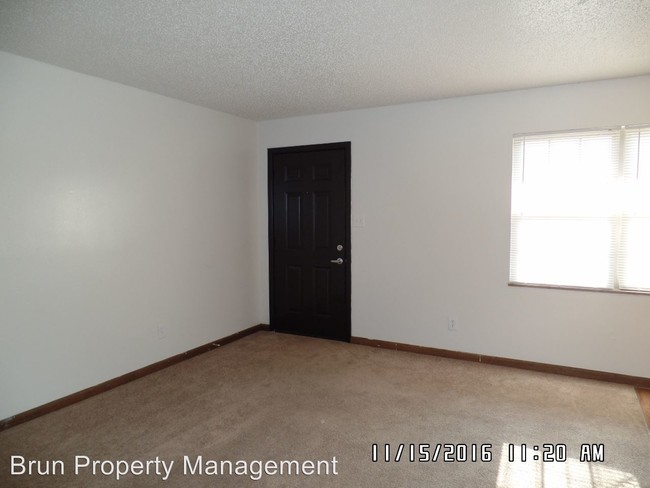 Building Photo - 131 Overbrook Dr