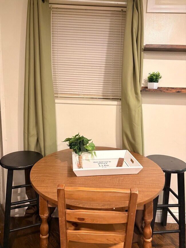 Foto del edificio - 1450 Union St