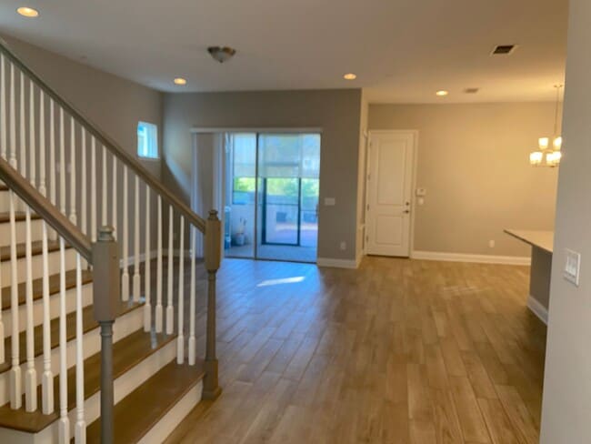 Building Photo - Beautiful 3 bedroom, 2.5 bathrooms  located in The Preserve of Oviedo on the Park