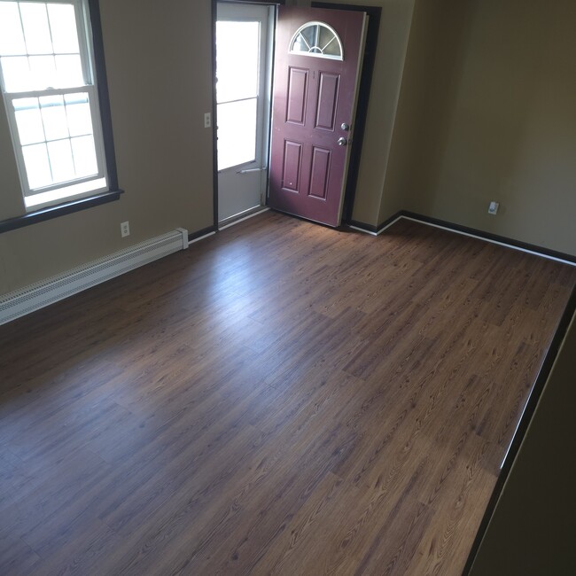 5 Fairview Park Rd