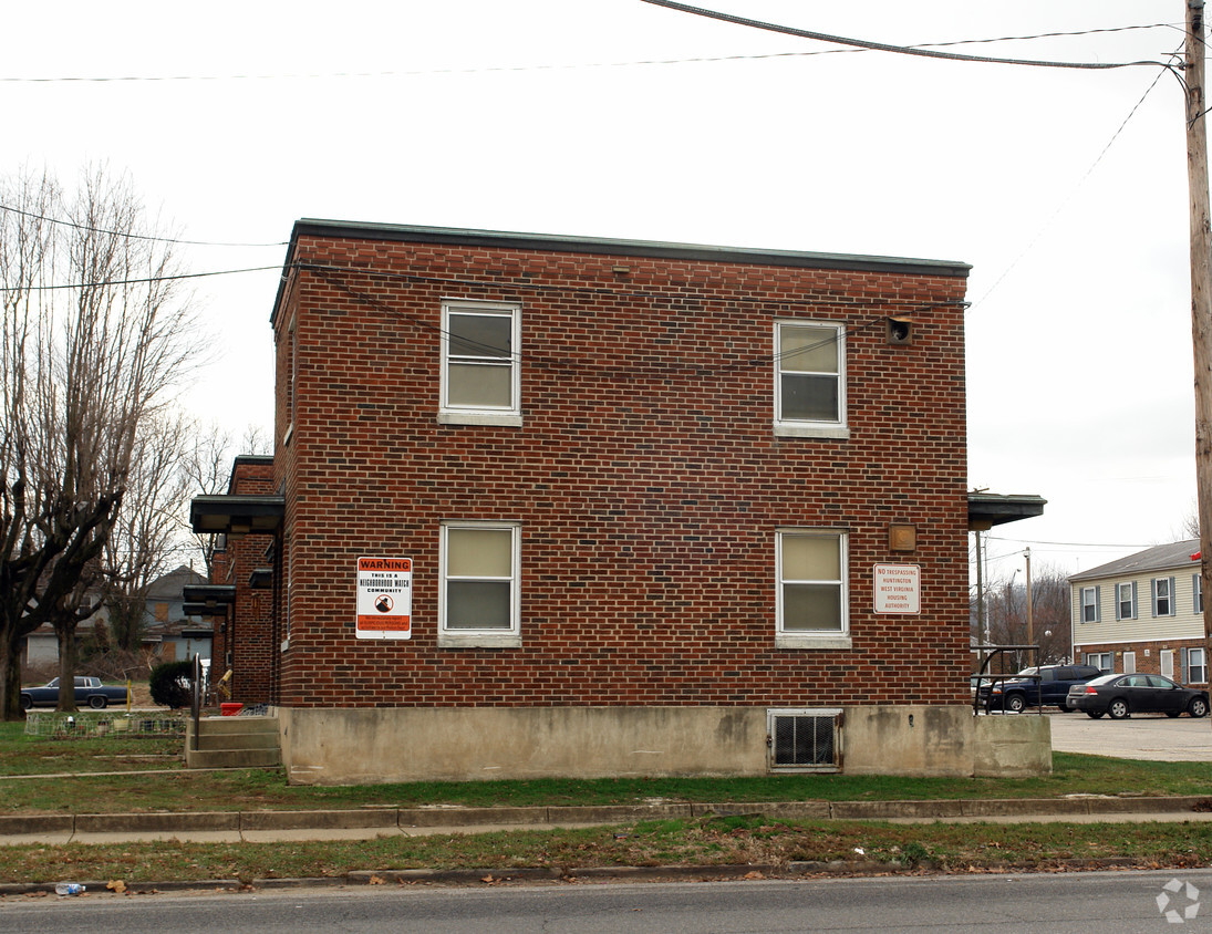 Building Photo - Washington Square Apartments