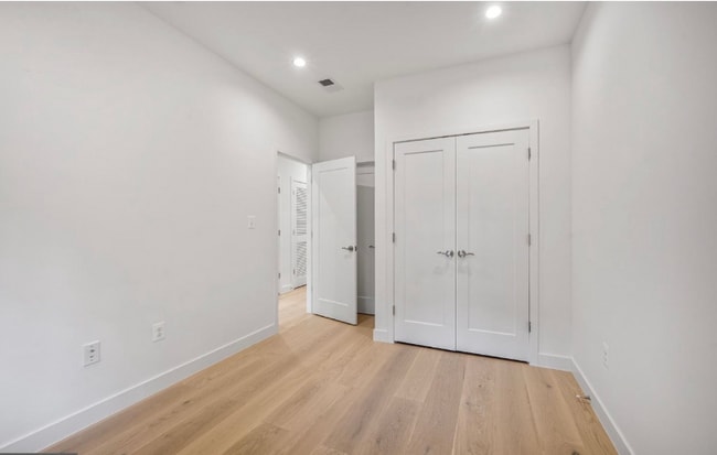 Foto del edificio - 5508 Clay Pl NE