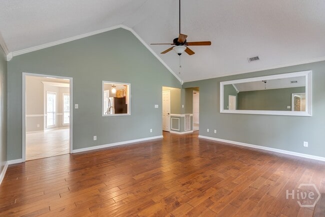 Building Photo - 397 Greenwich Dr