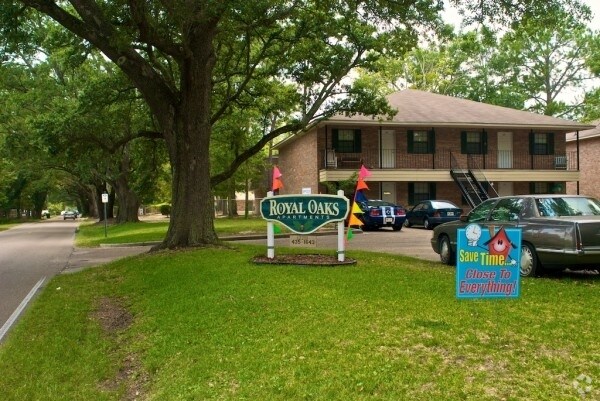 Foto principal - Royal Oaks Apartments