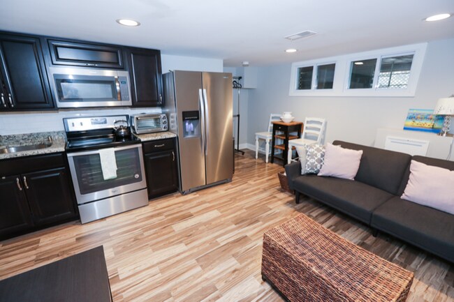 Foto del edificio - 924 15th St SE