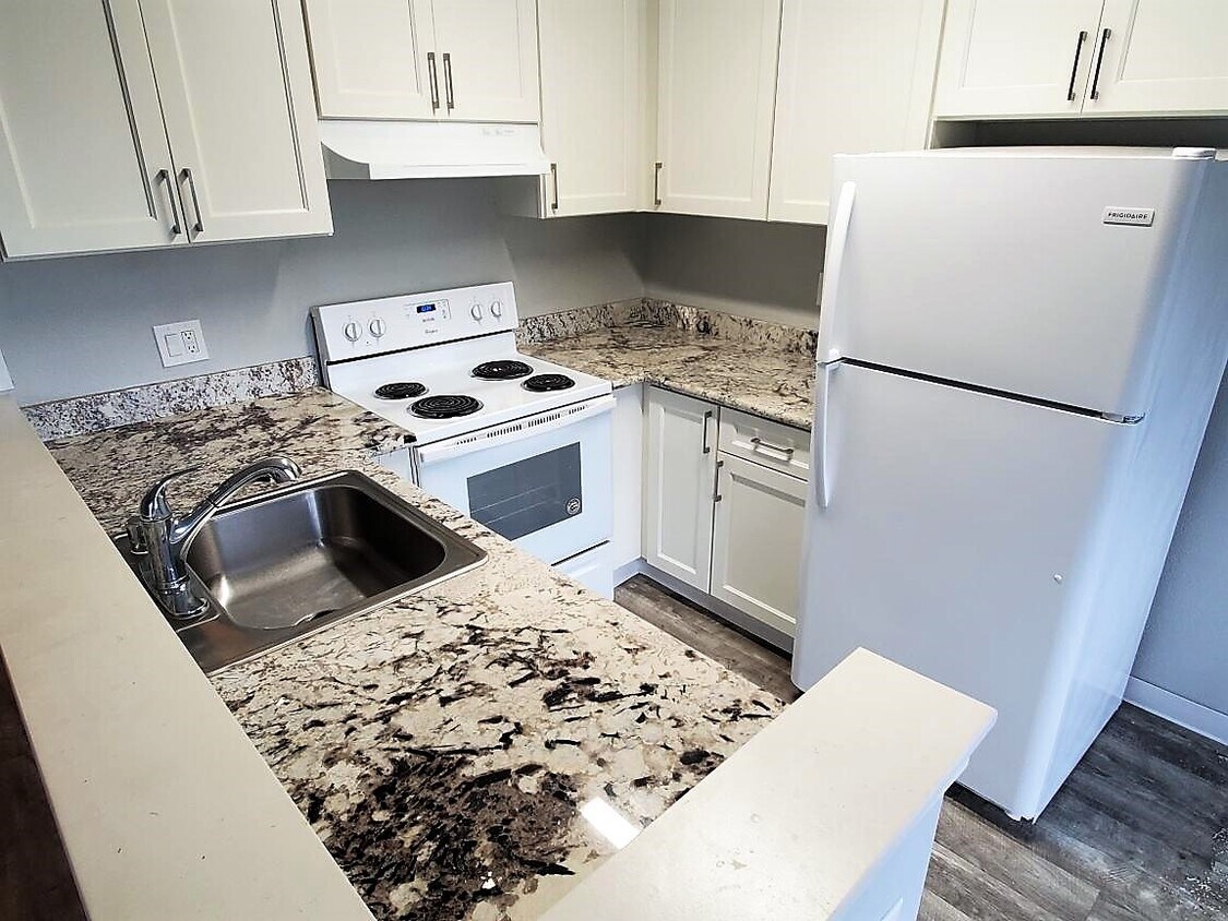 Primary Photo - 1108 Porter Ave