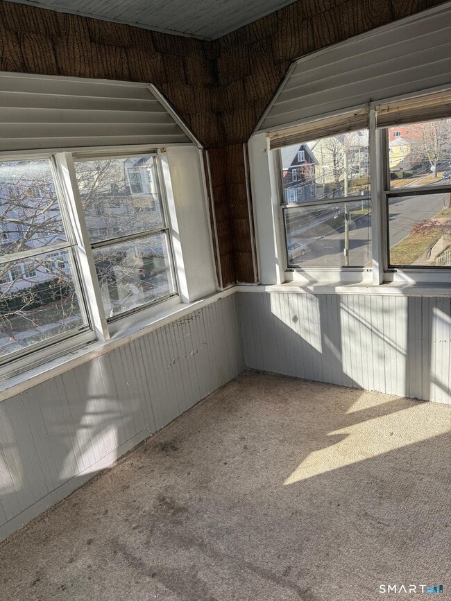 Building Photo - 120 Evergreen Ave