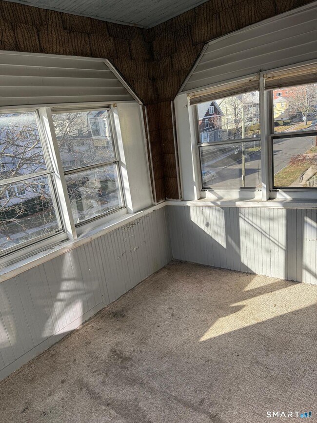 Foto del edificio - 120 Evergreen Ave